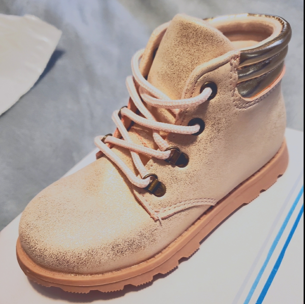 Girls 11 Carters Rose Gold Boots